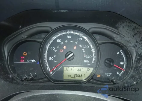 2016 Toyota Yaris Le z USA, uszkodzony, nr VIN VNKKTUD32GA070123